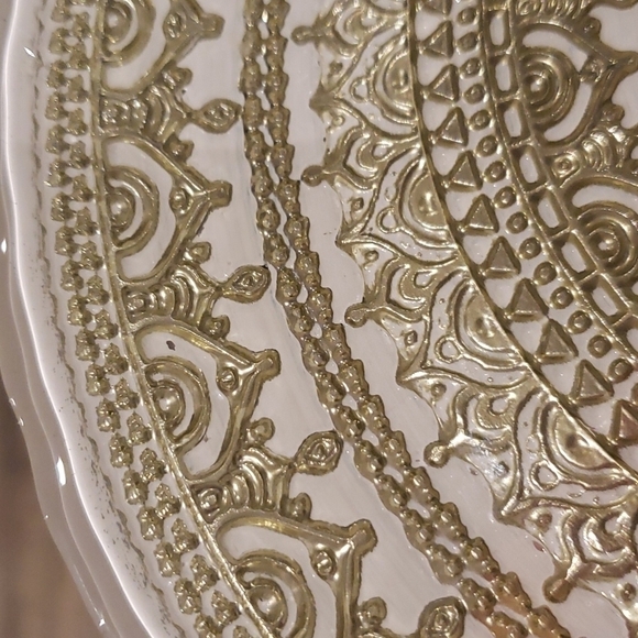 Aaccent Decorative plate charger 10.5" diam white plate gold design - Picture 7 of 11